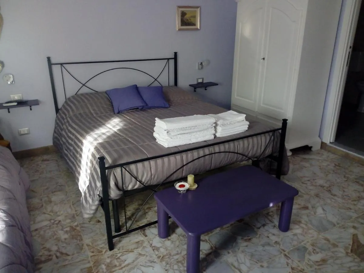 B&B Mila E Nan Borghetto Santo Spirito Itálie